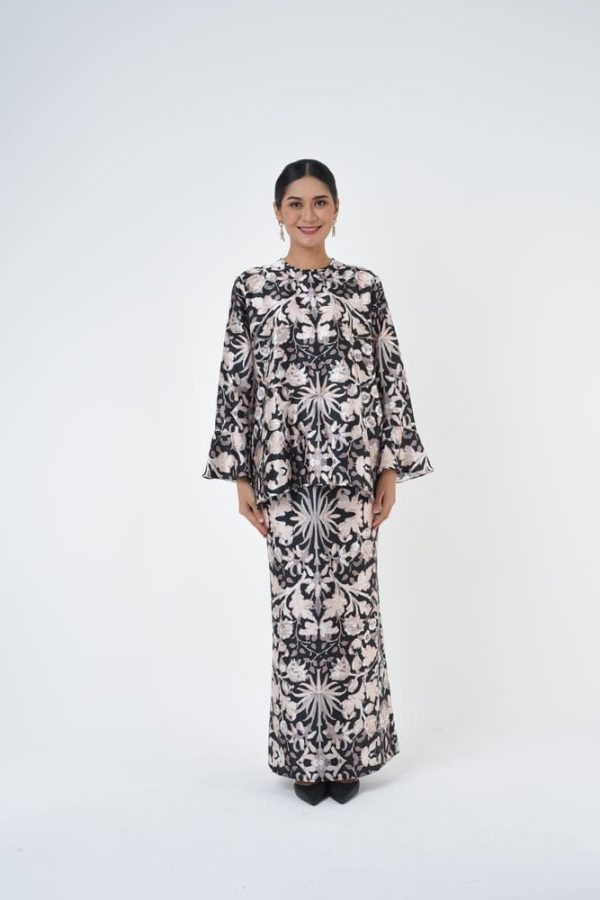 ABIGAIL (1) ABIGAIL (1)