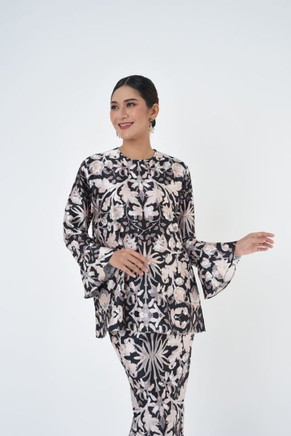 ABIGAIL (13) ABIGAIL (13)