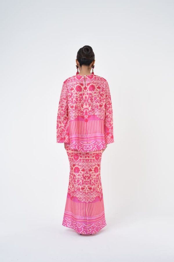 ADRIANA (10) ADRIANA (10)