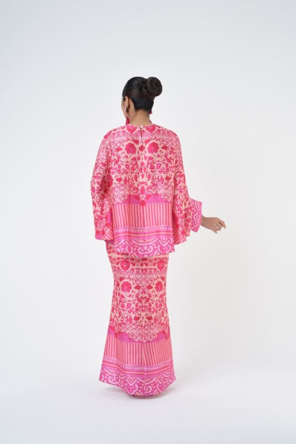 ADRIANA (12) ADRIANA (12)