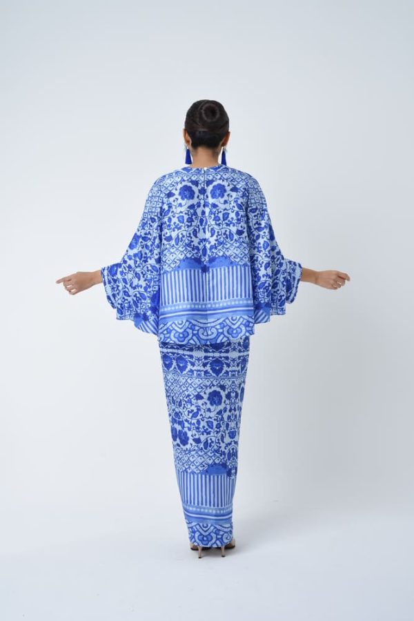 AMANDA (1) AMANDA (1)