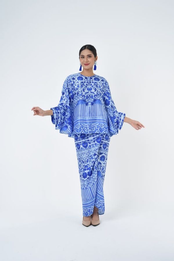 AMANDA (10) AMANDA (10)