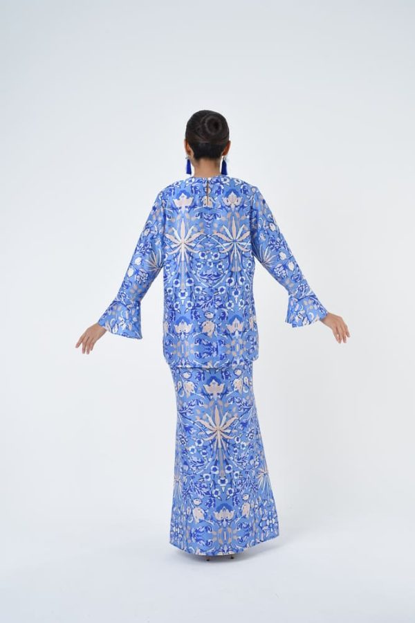 ANGELICA (10) ANGELICA (10)