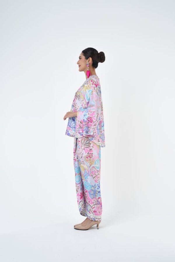 ASTRID (11) ASTRID (11)