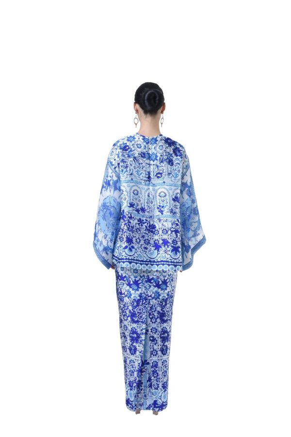 CALIRA (8) CALIRA (8)