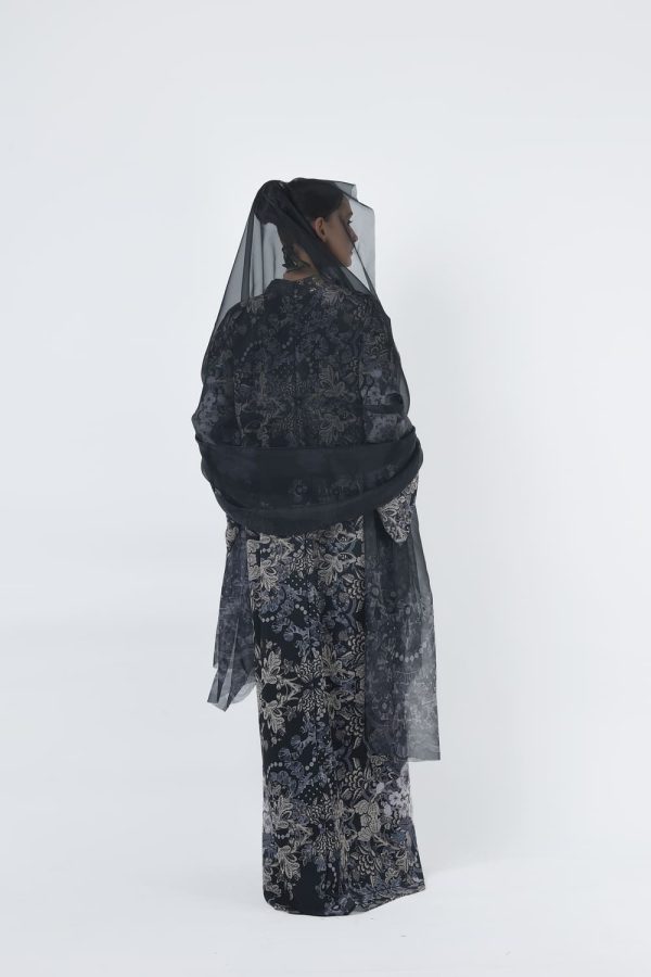 CLAIRE (8) CLAIRE (8)