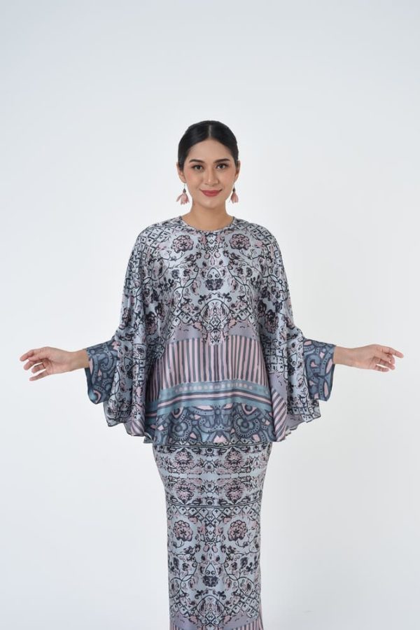 CRYSTAL (11) CRYSTAL (11)