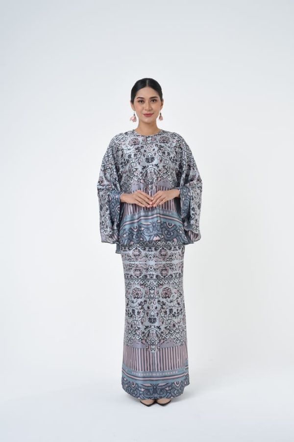 CRYSTAL (3) CRYSTAL (3)