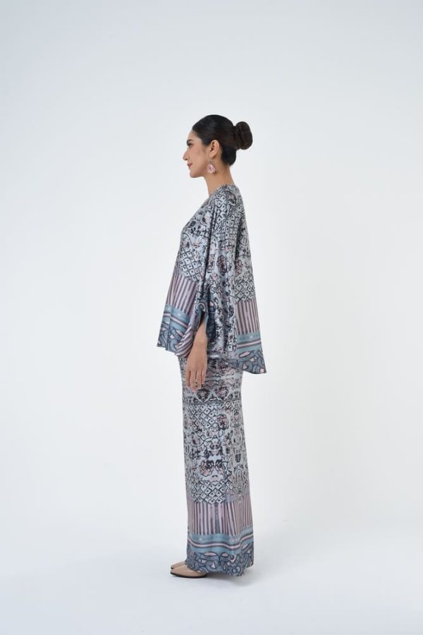 CRYSTAL (6) CRYSTAL (6)