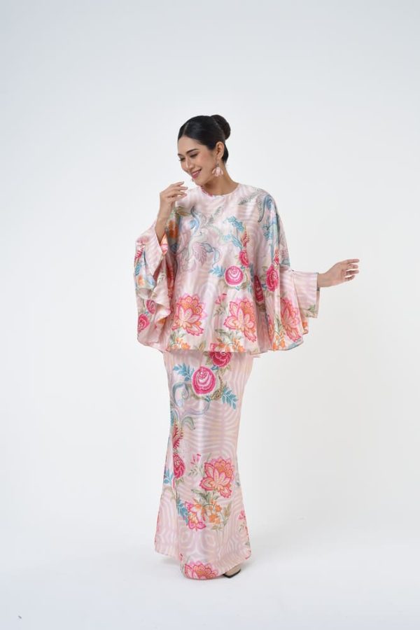 DANYLA (5) DANYLA (5)