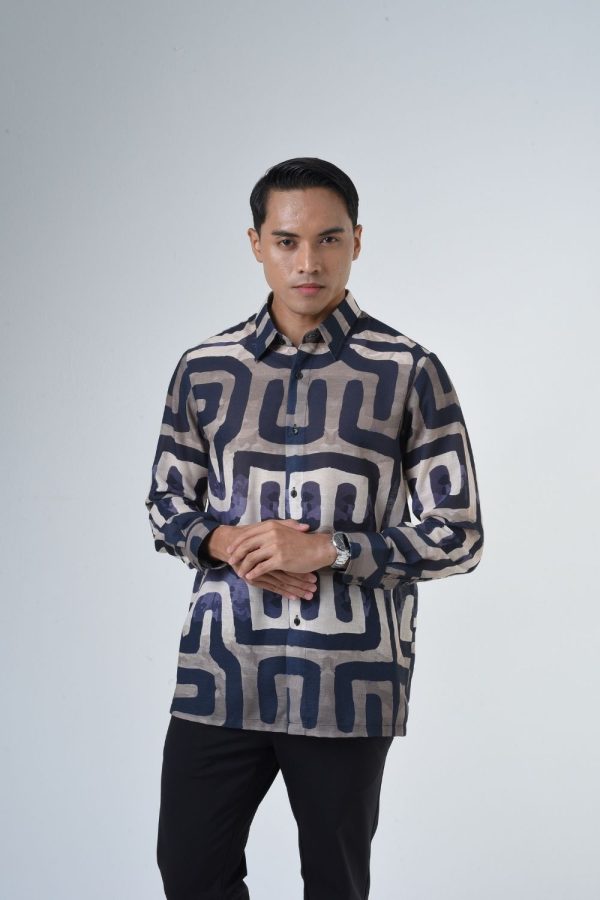 EDWARD (2) EDWARD (2)