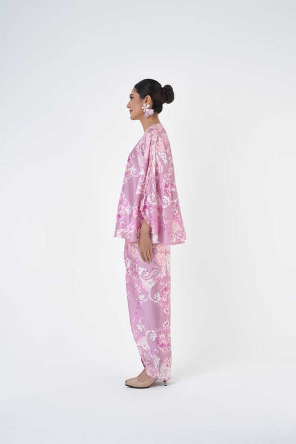 ELEANOR (9) ELEANOR (9)