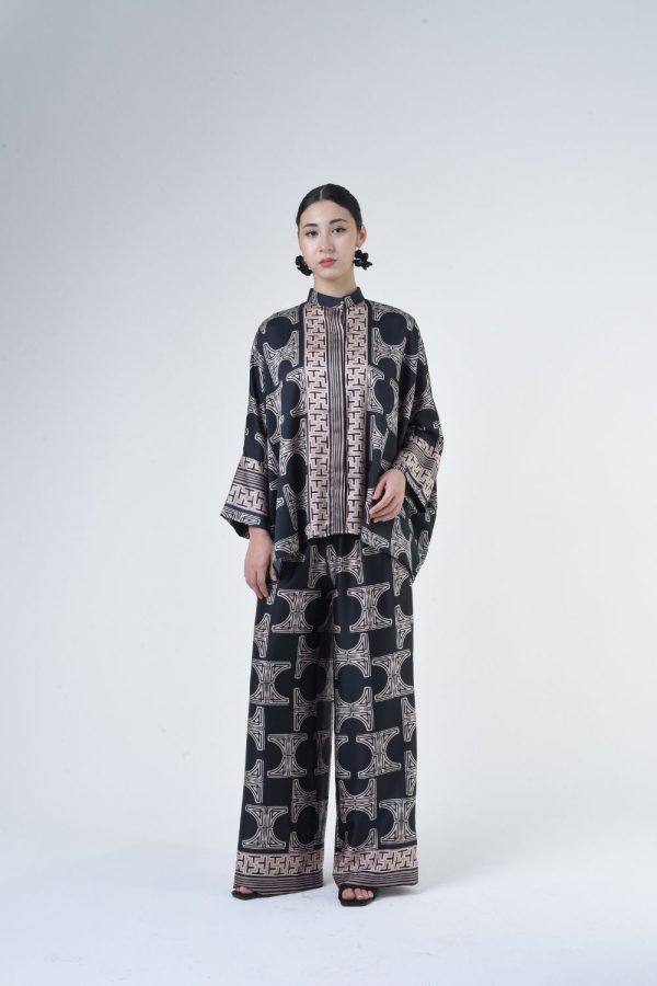 EMILLIA (5) EMILLIA (5)