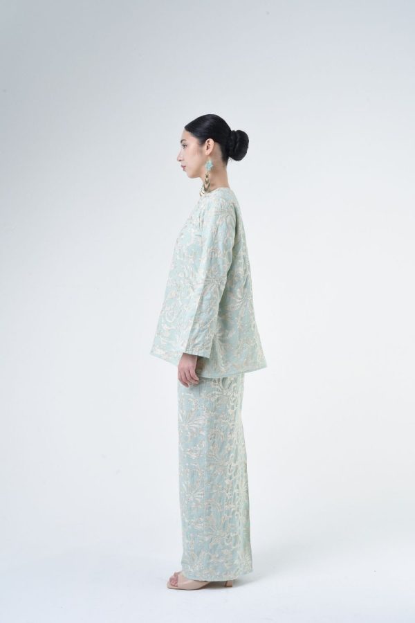 JASMINE (4) JASMINE (4)