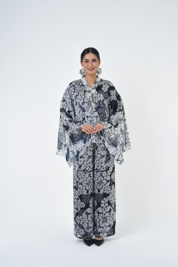 MARALYN (3) MARALYN (3)