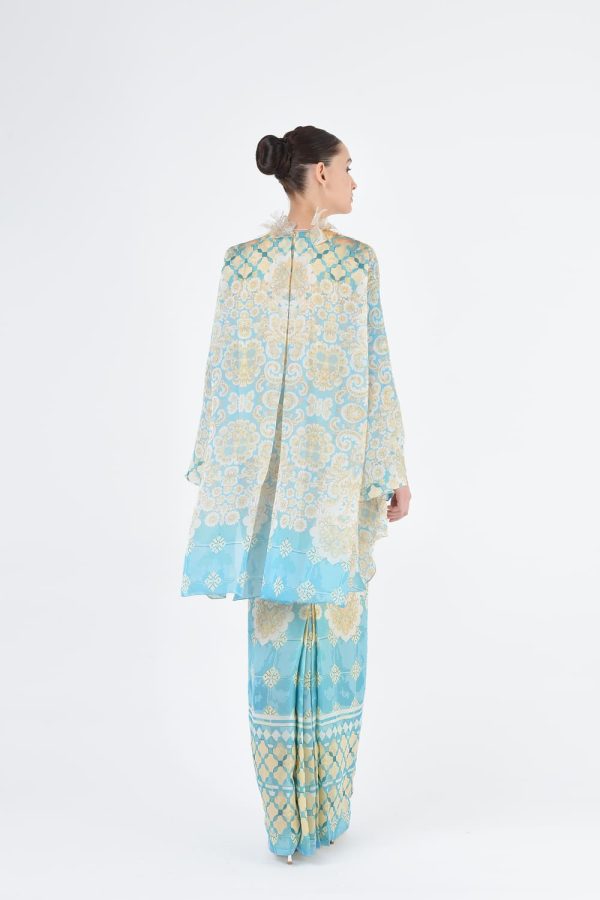 RR10 AIRA (4) RR10 AIRA (4)