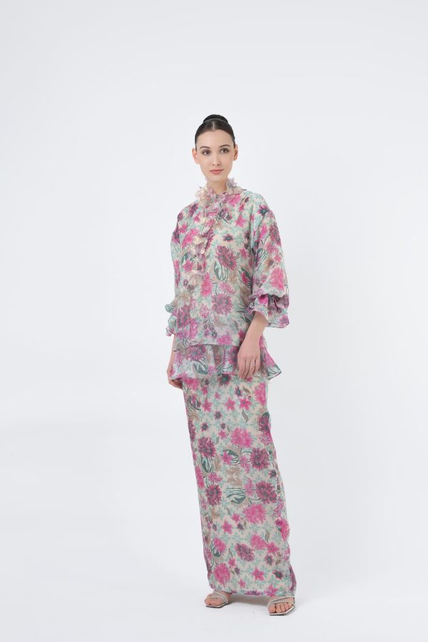 RR27 CARMEN (4) RR27 CARMEN (4)