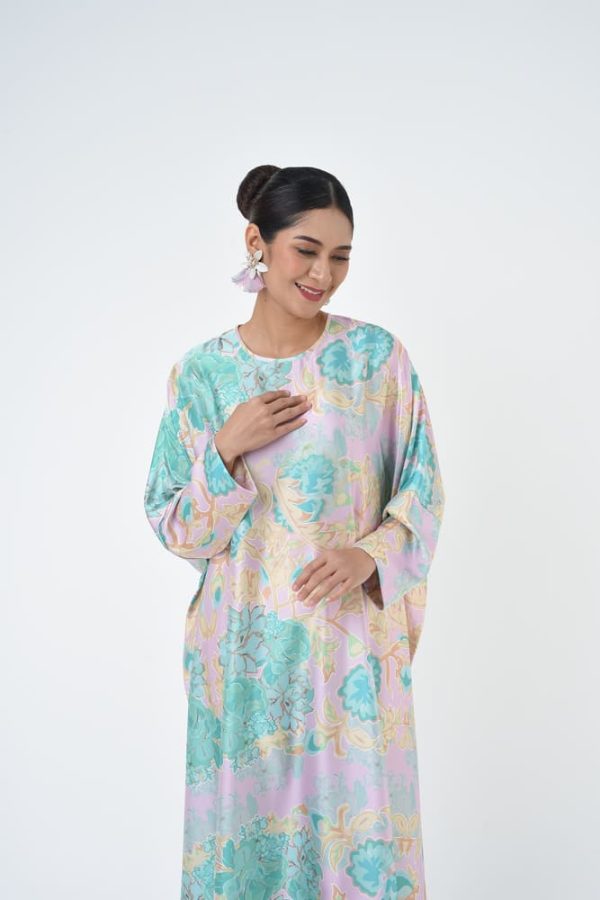 SHARON (4) SHARON (4)