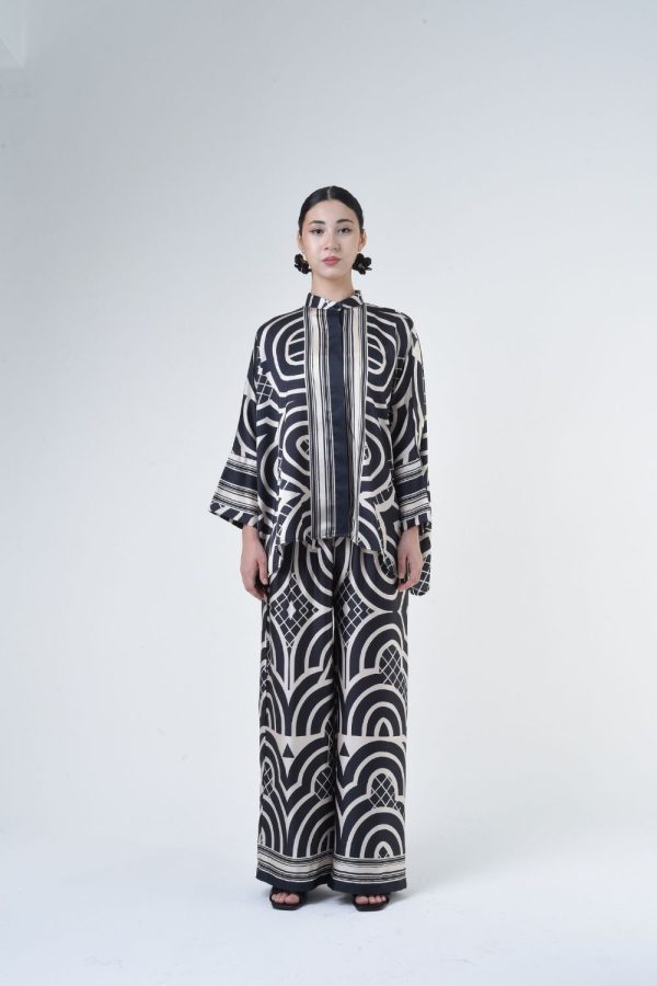 WILLOW (1) WILLOW (1)