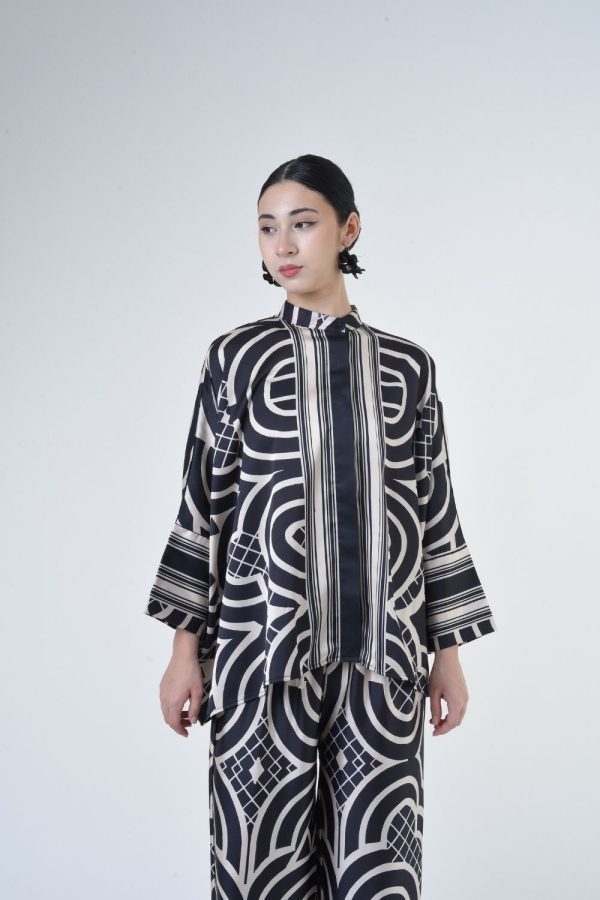 WILLOW (2) WILLOW (2)