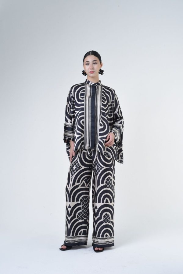 WILLOW (5) WILLOW (5)