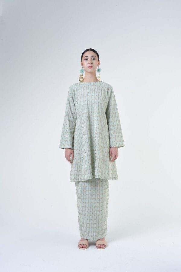 WULAN (10) WULAN (10)