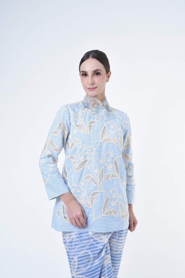 jenny blue (13) jenny blue (13)