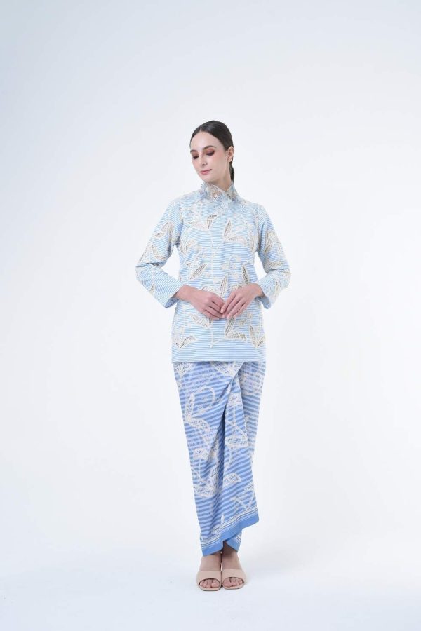 jenny blue (20) jenny blue (20)