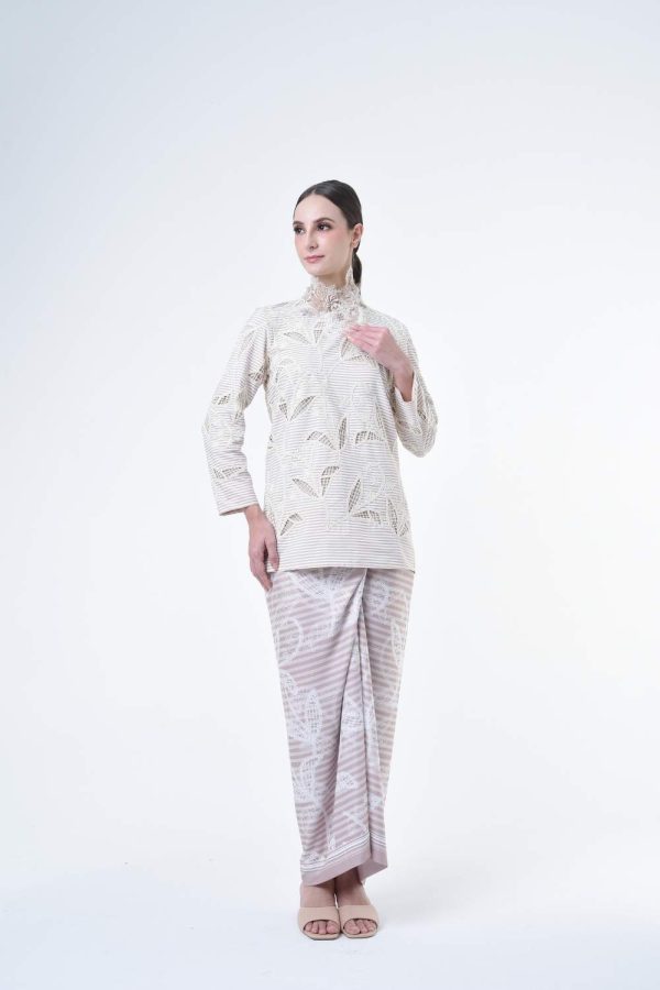 jenny brown (1) jenny brown (1)