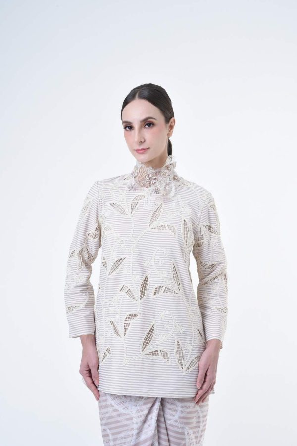 jenny brown (10) jenny brown (10)