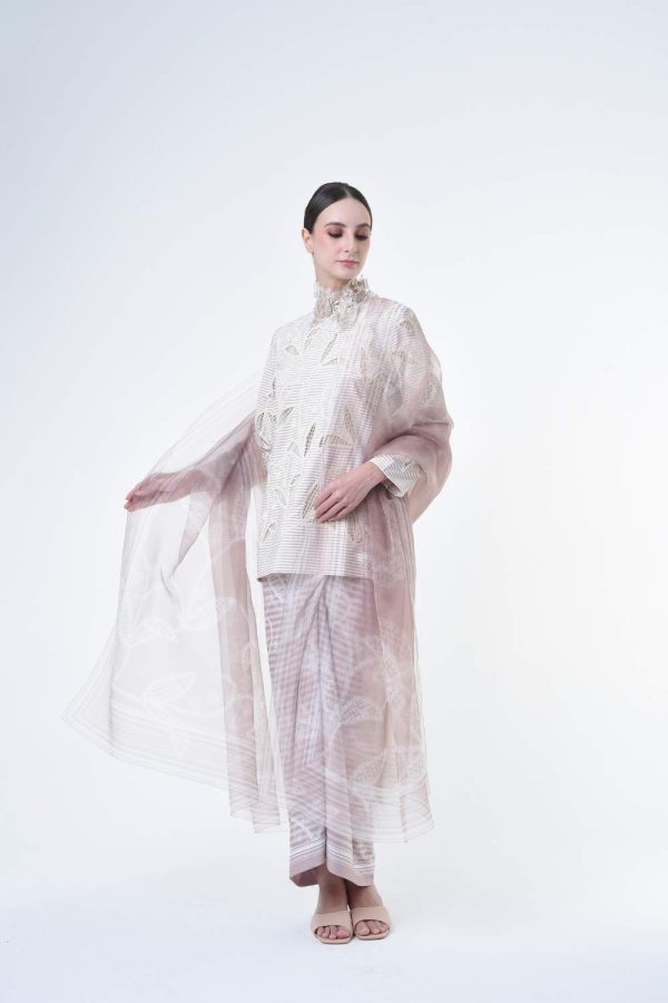 jenny brown (11) jenny brown (11)