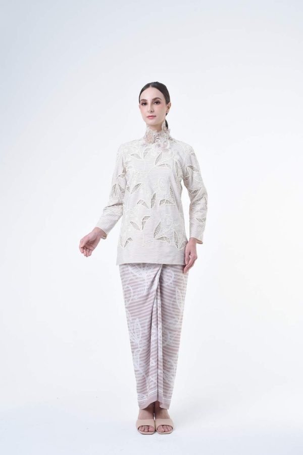 jenny brown (2) jenny brown (2)