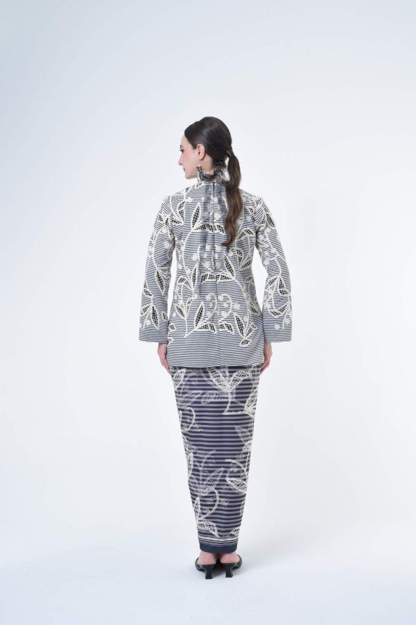 jenny grey (11) jenny grey (11)