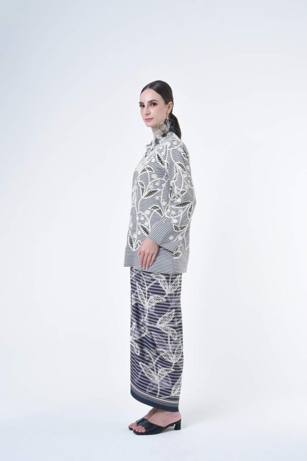 jenny grey (13) jenny grey (13)