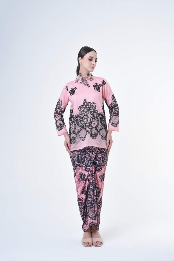 lisa pink (20) lisa pink (20)