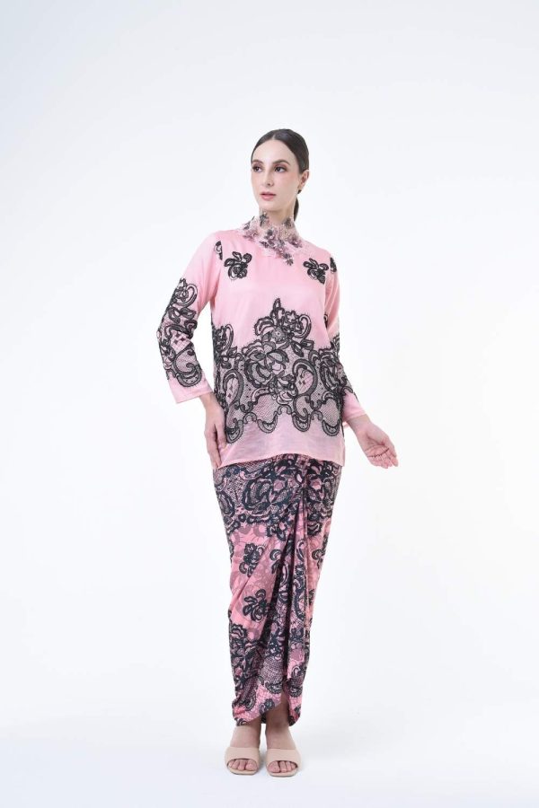 lisa pink (4) lisa pink (4)