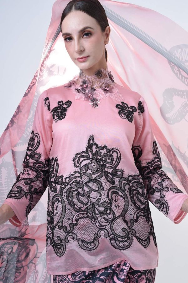 lisa pink (7) lisa pink (7)