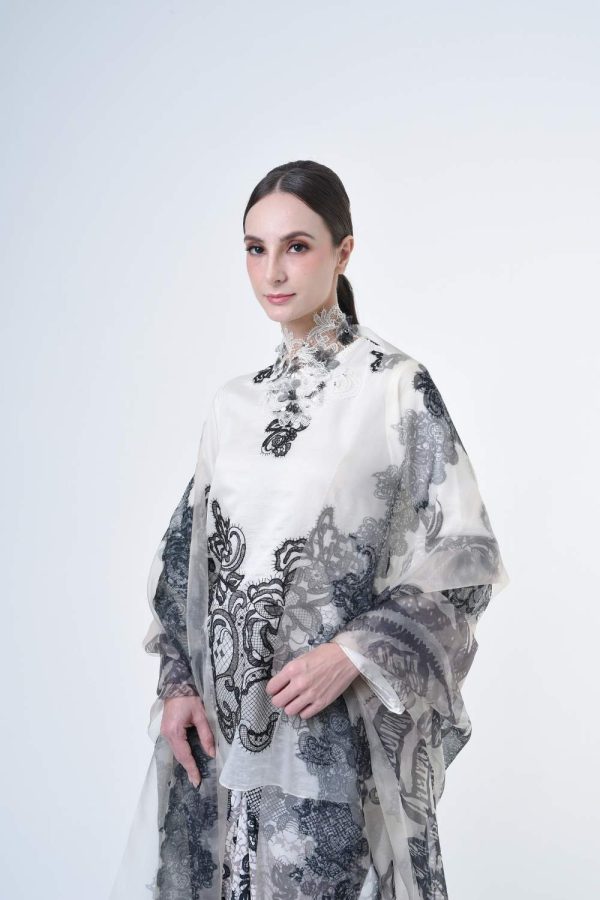 lisa white (4) lisa white (4)