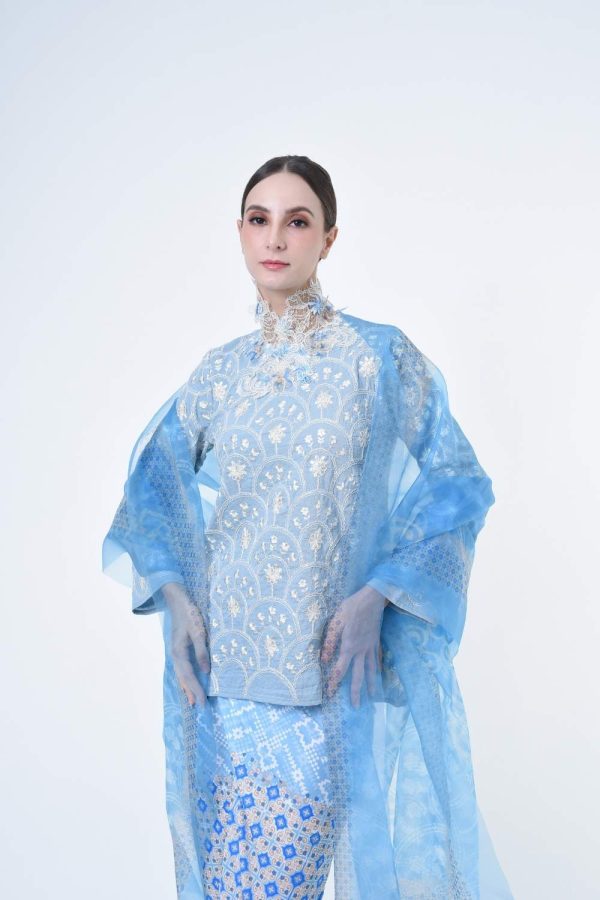 thalia blue (6) thalia blue (6)