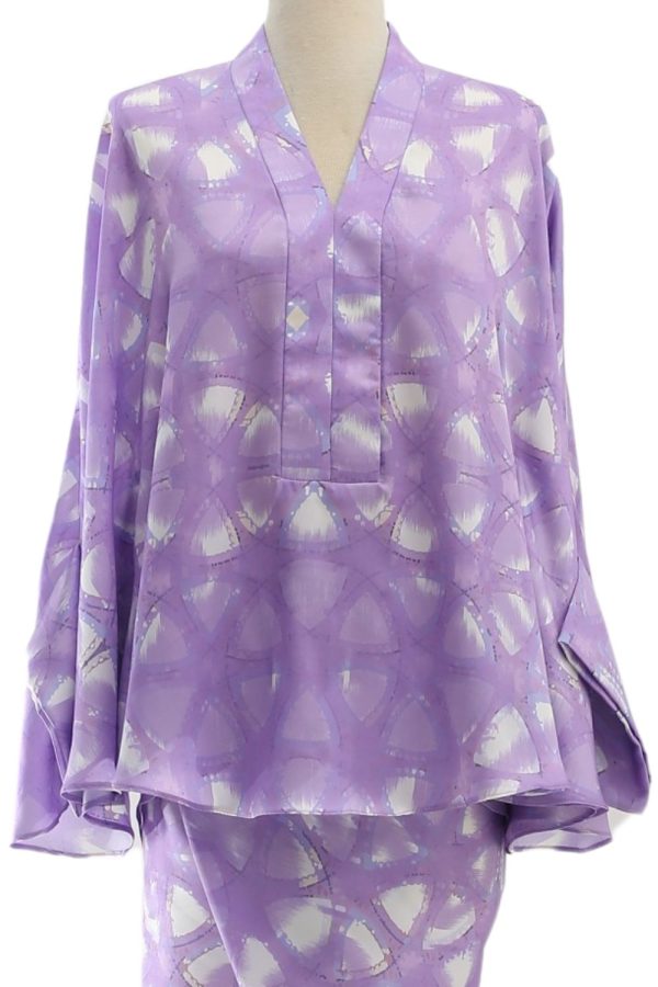 ESTHER (2) ESTHER (2)