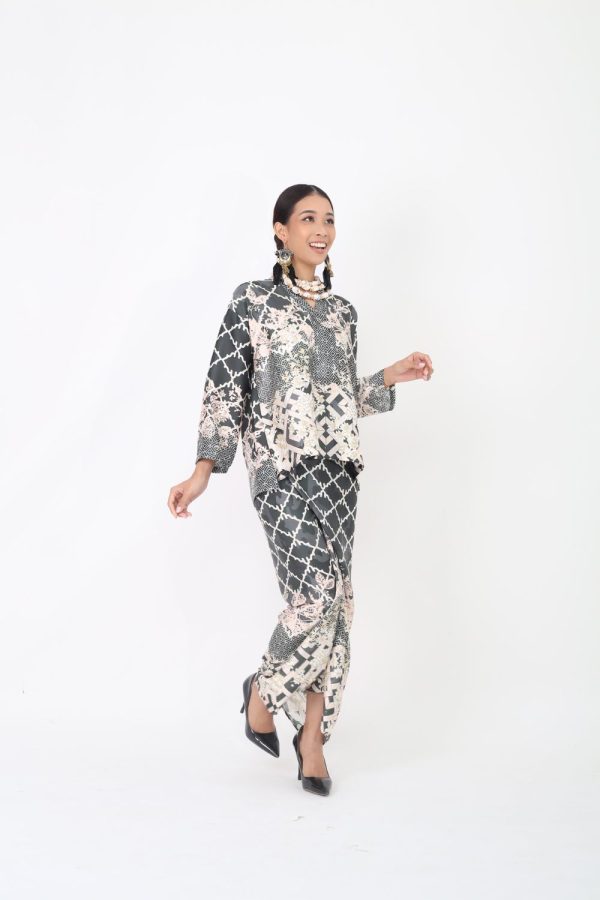 YARA A (6) YARA A (6)