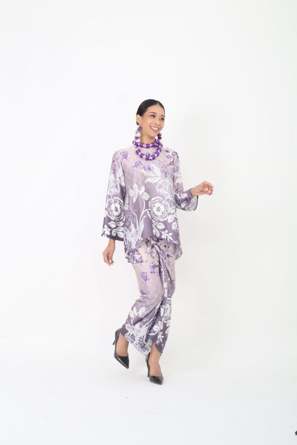 tiara purple (7) tiara purple (7)