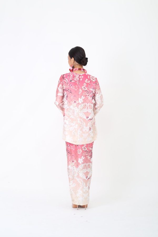 tiara soft pink (9) tiara soft pink (9)